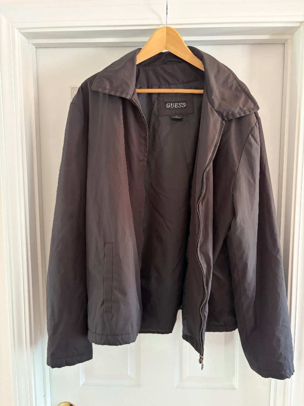GUESS Men’s Black Jacket – Size XL – Polyester – Great Condition – Stylish
